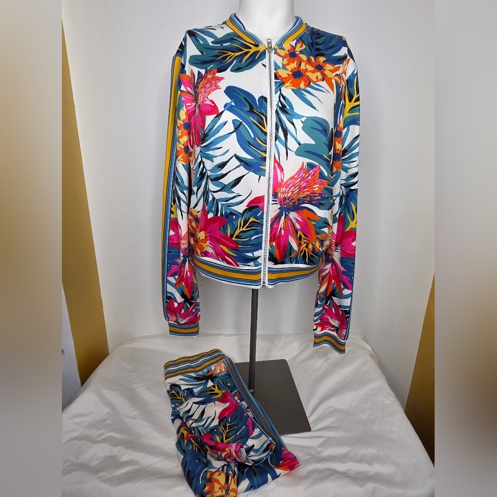 Jealous Tomato Size M 2-Piece Tracksuit In Floral Print - Picture 2 of 13